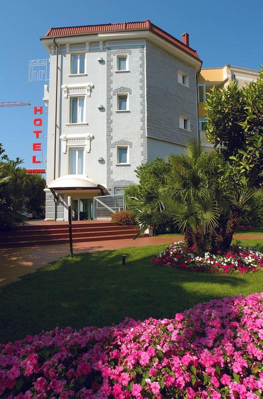 Hotel Riviera 3 Stelle Con Piscina Estiva Gratuita E Garage A Pagamento สโปตัวร์โน ภายนอก รูปภาพ